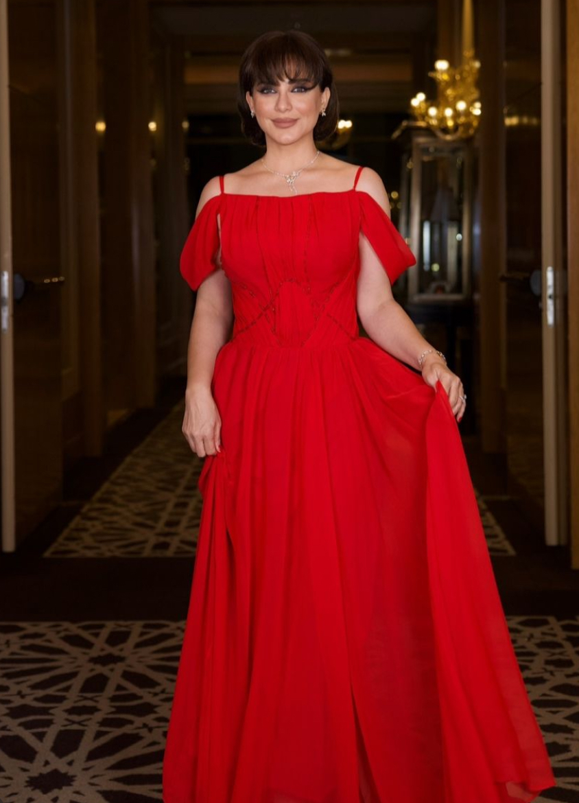 سلاف فواخرجي تتألق في زفاف حازم زيدان