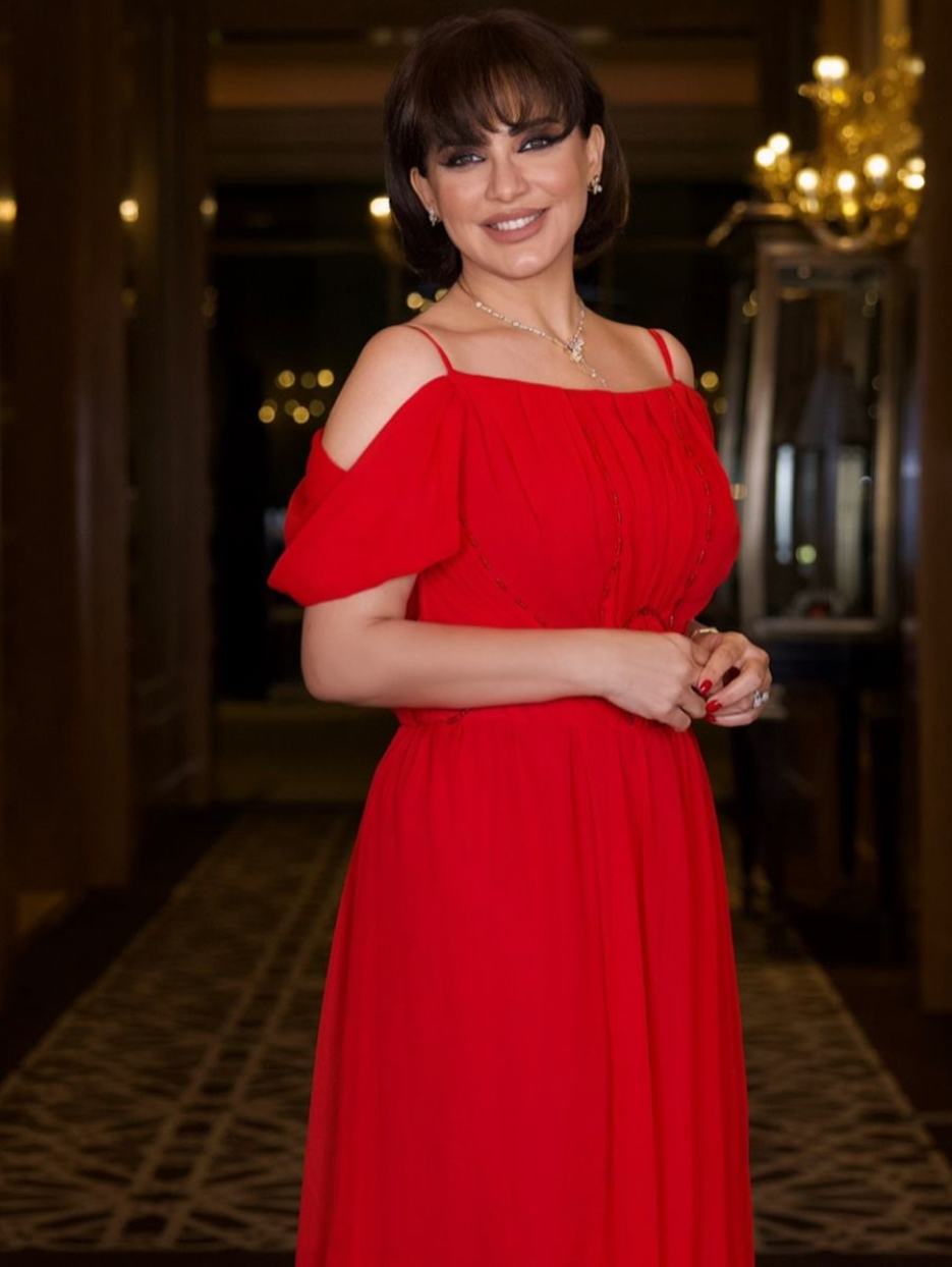 سلاف فواخرجي تتألق في زفاف حازم زيدان