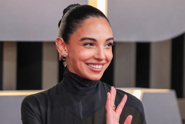 سلمى أبو ضيف تحتفل بحملها الأول في حفل خاص