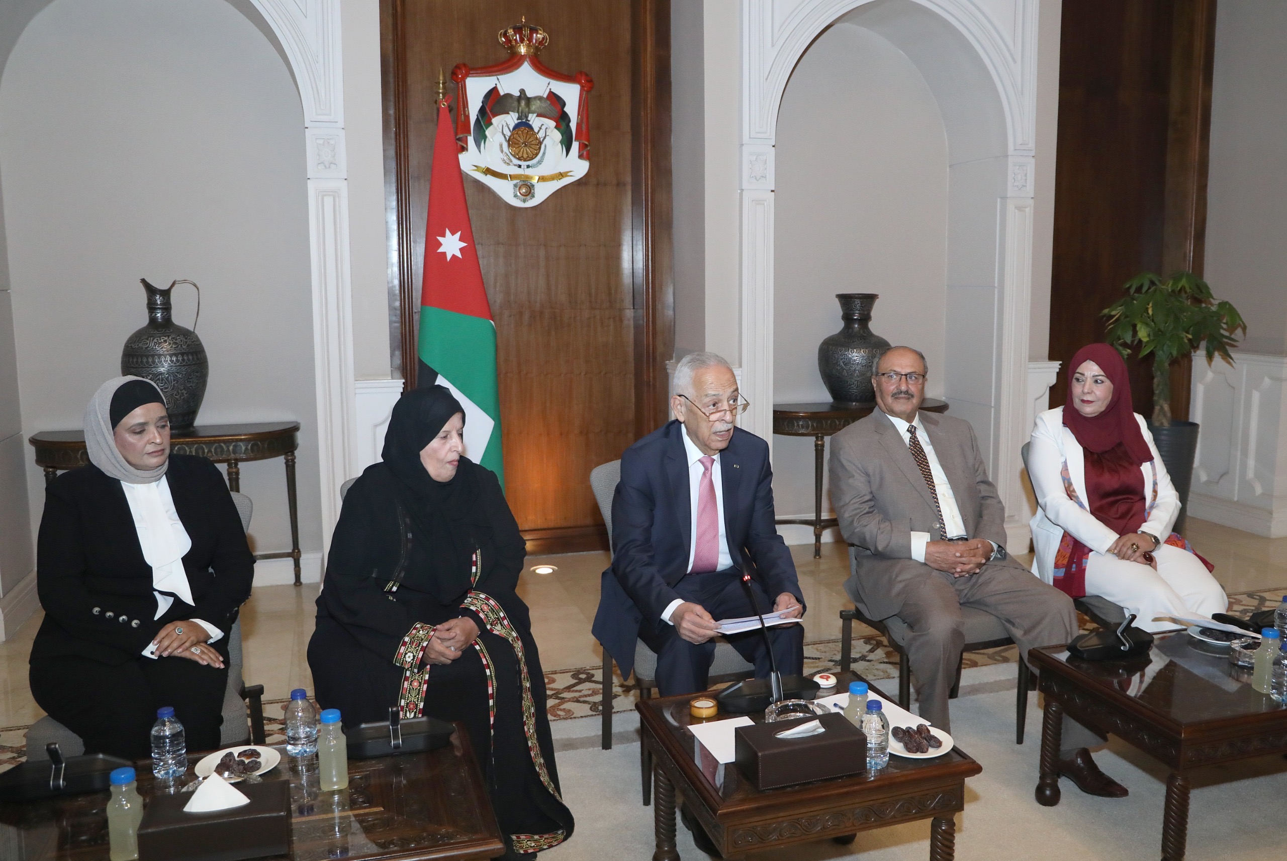 العيسوي لوفد نسائي: الملك يكرس جهوده لوقف العدوان الإسرائيلي على غزة وضمان إيصال المساعدات للأشقاء