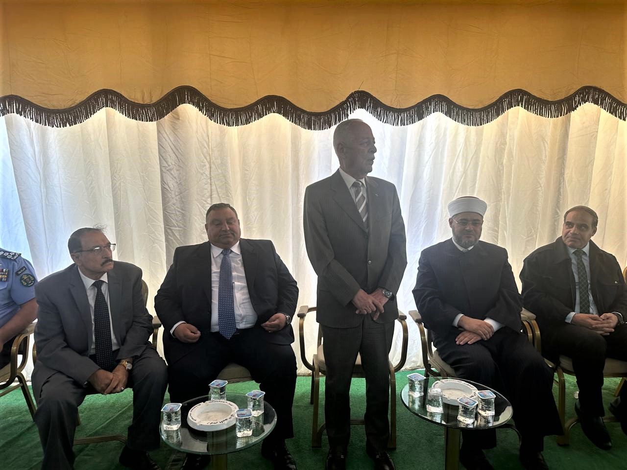 مندوبا عن الملك وولي العهد.. العيسوي يعزي أبو زيد والنعيمي