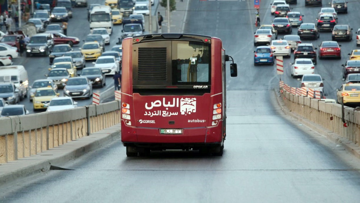 عاجل|| دهس شاب عشريني في اوتوستراد الزرقاء