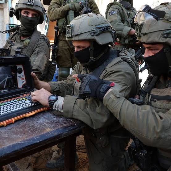 صورة حول : الجيش الاسرائيلي يقبض على أشخاص يقومون بالتجسس لصالح إيران الجيش الاسرائيلي يقبض على أشخاص يقومون بالتجسس لصالح إيران