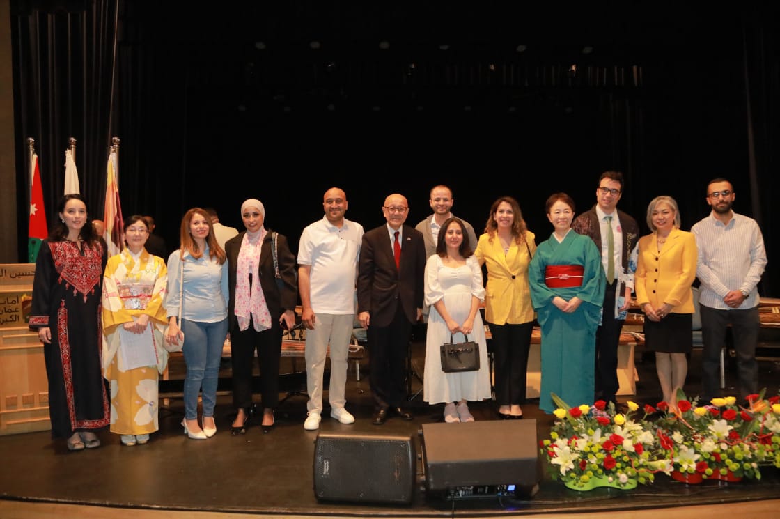 صورة حول : أمسية لا تنسى: إحتفالاً بمرور 70 عاماً على العلاقات الدبلوماسية بين الأردن واليابان من خلال عرض موسيقي أمسية لا تنسى: إحتفالاً بمرور 70 عاماً على العلاقات الدبلوماسية بين الأردن واليابان من خلال عرض موسيقي