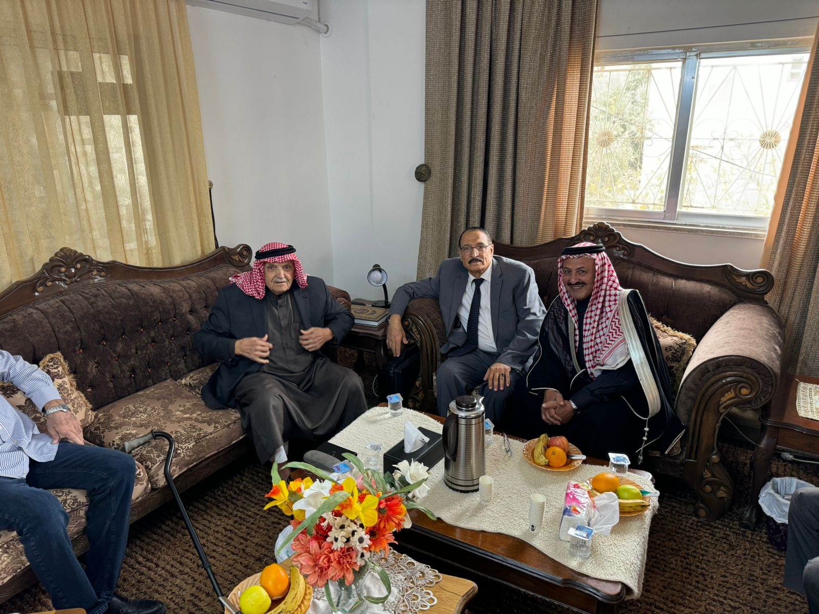 صورة حول : مستشار جلالة الملك لشؤون العشائر يزور الشيخ جهاد النعيمي مستشار جلالة الملك لشؤون العشائر يزور الشيخ جهاد النعيمي