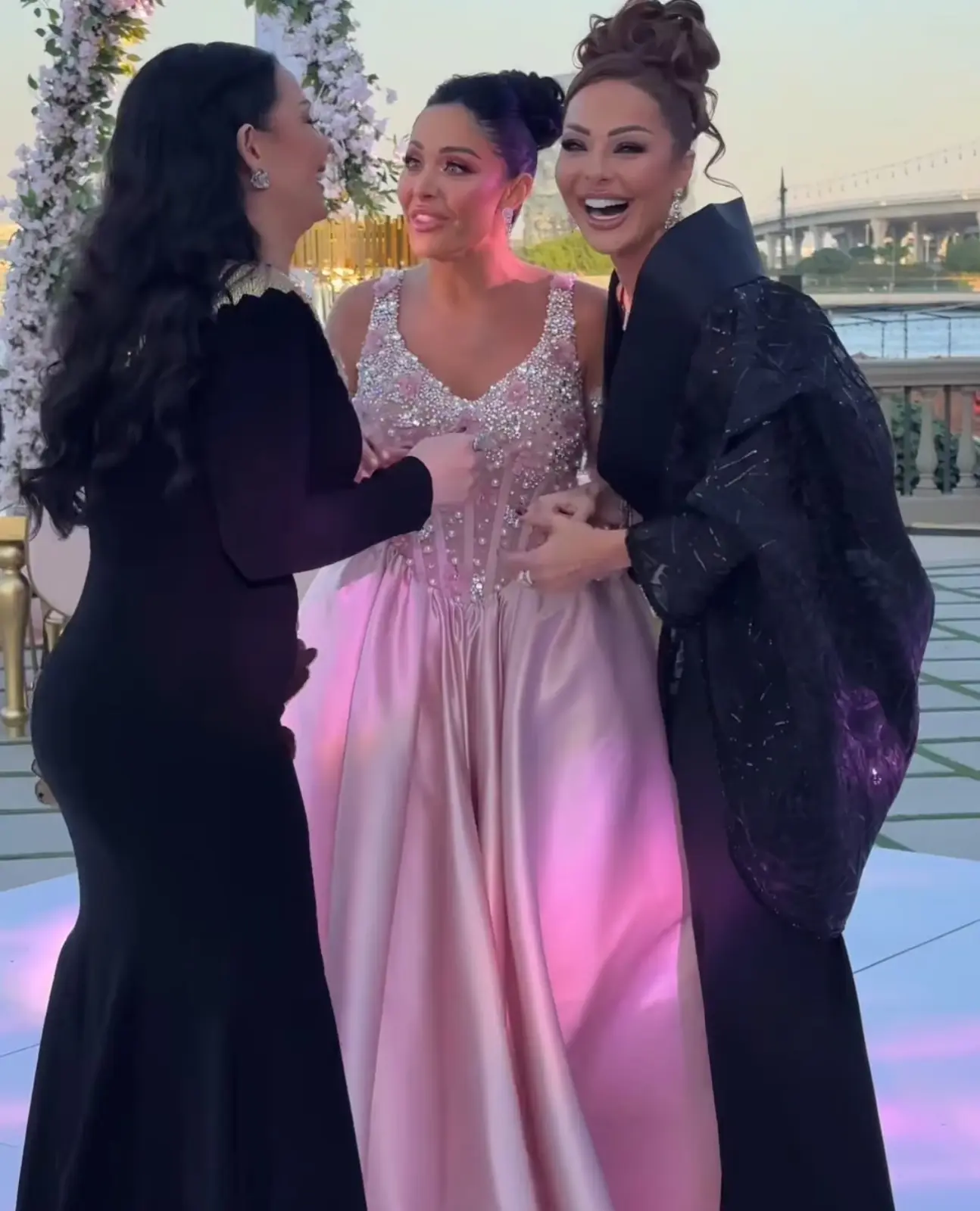 خطوبة هيا كرزون تشعل مواقع التواصل الاجتماعي