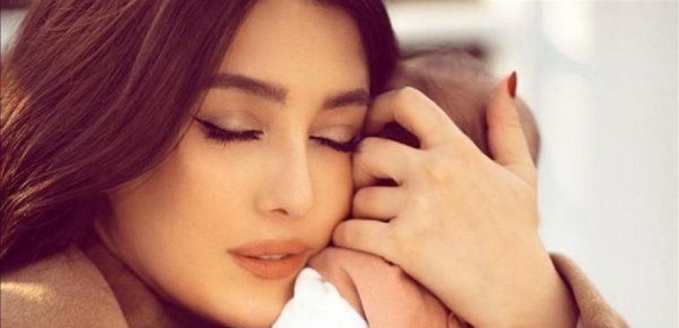 صورة حول : كيف احتفلت كندا علوش بعيد ميلاد ابنتها كيف احتفلت كندا علوش بعيد ميلاد ابنتها