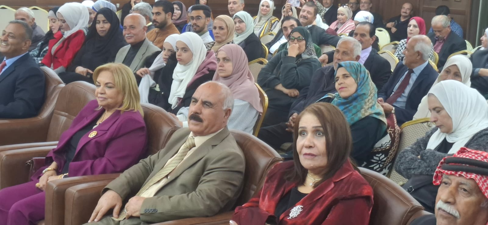 الشريفة بدور ترعى اشهار كتاب للكاتبة شريفة الشواورة بالمكتبة الوطنية