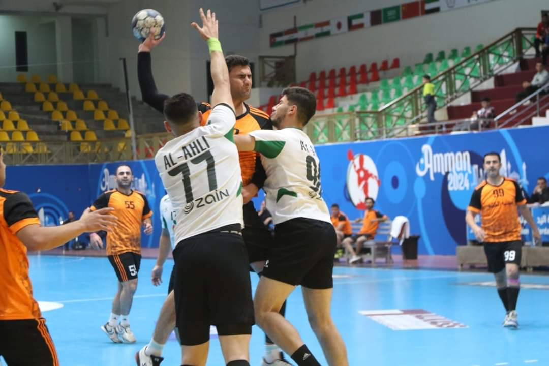 الأهلي يحقق فوزًا كبيرًا على الكتة في دوري اليد