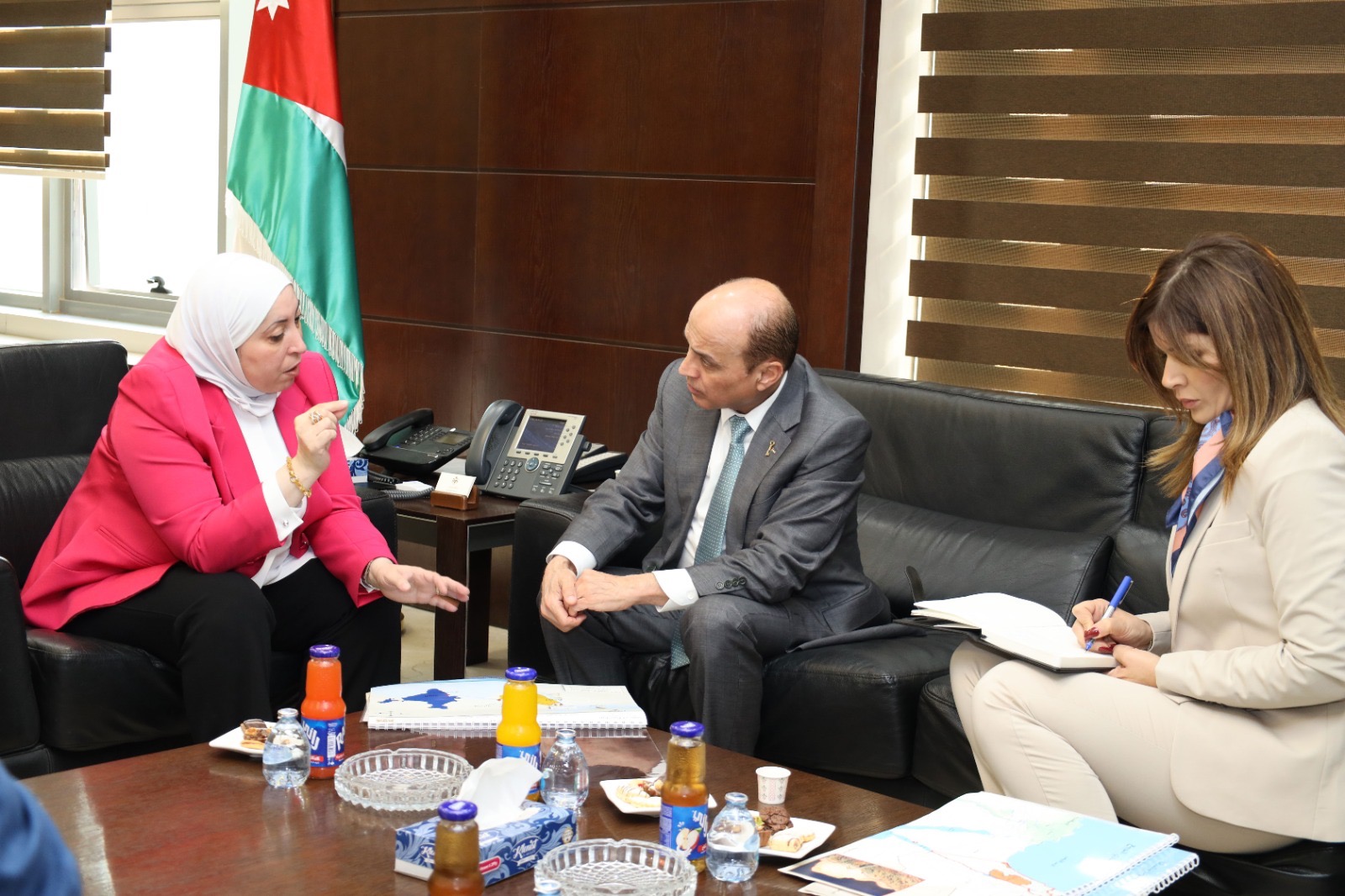 تعزيز التعاون في النقل بين الأردن وفلسطين