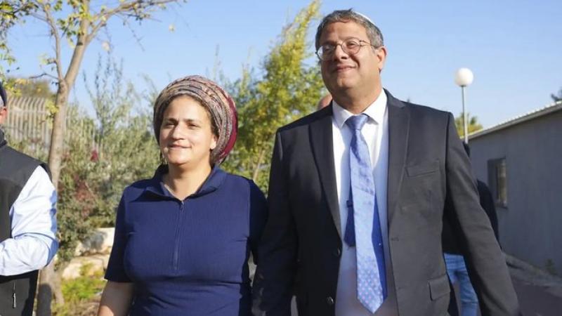 صورة حول : زوجة وزير الأمن الاسرائيلي "بن غفير" تواجهه اتهامات والسبب زوجة وزير الأمن الاسرائيلي "بن غفير" تواجهه اتهامات والسبب