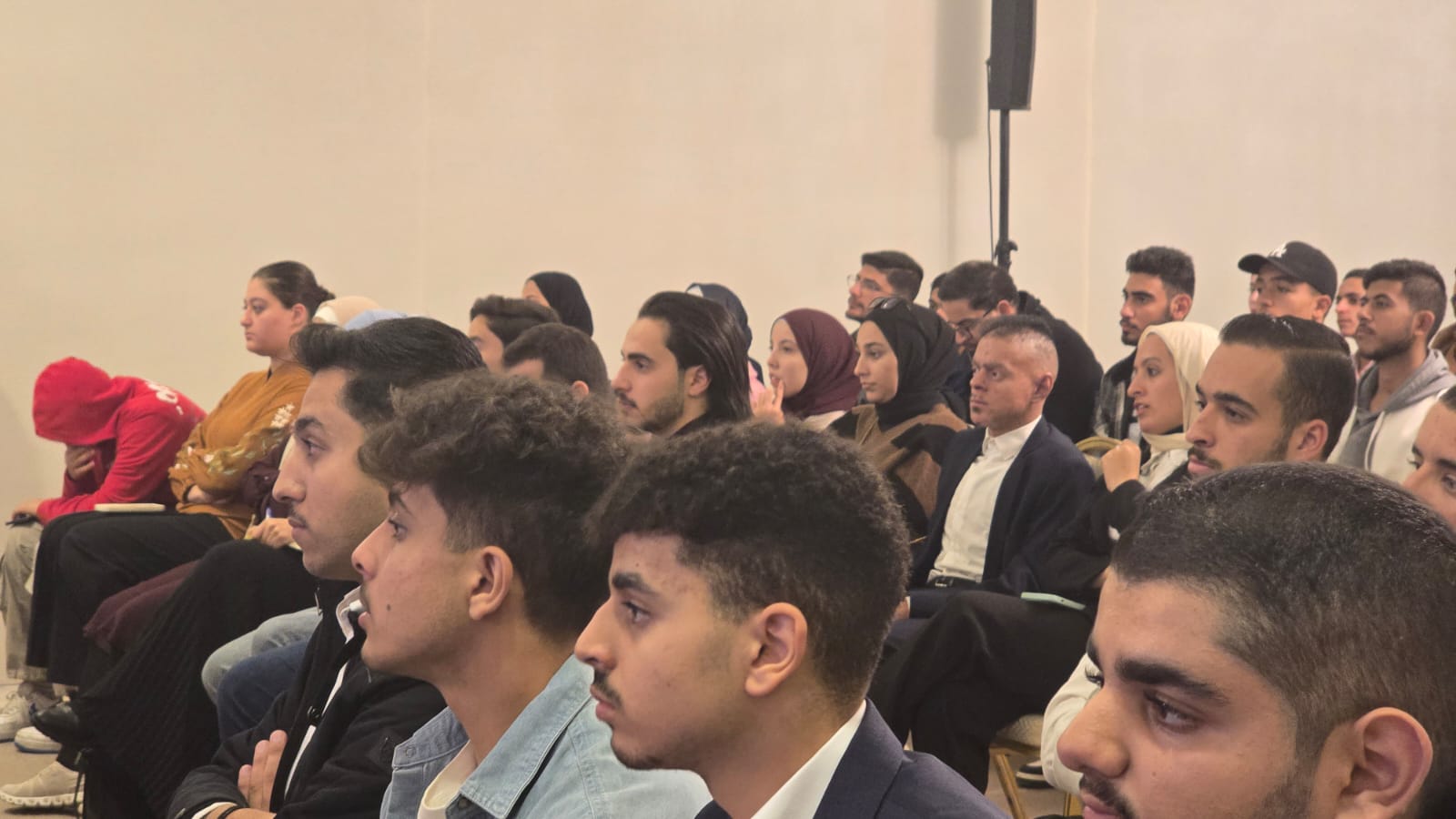 عاجل | أول ملتقى صناعي أردني" من مؤسسة ولي العهد لتعزيز التعاون .. صور