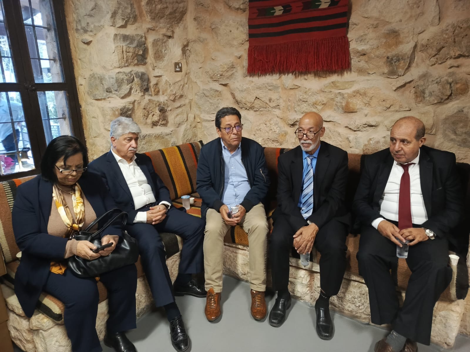 بالفيديو والصور ... شتيوي يكرم أعضاء اتحاد المجالس الاقتصادية والعربية في مطعم سياحي وينظم لهم جولة سياحية بمادبا