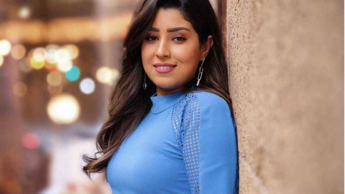 الفنانة المصرية "أيتن عامر " تثير ضجة في البحرين