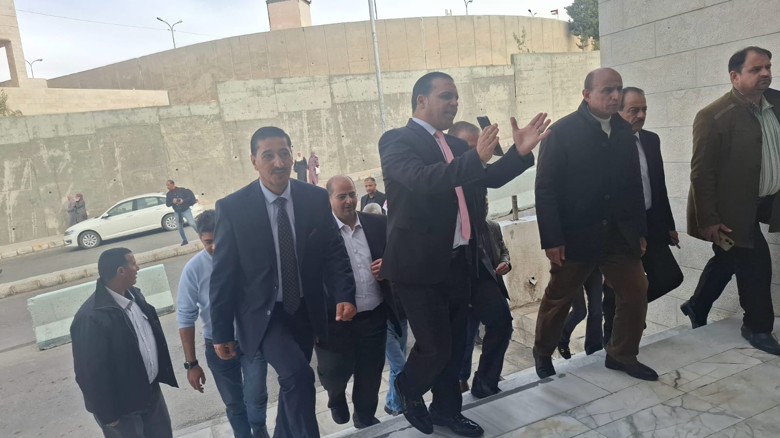 محافظ الكرك يفتتح عيادات الجلدية والتناسلية في مستشفى الكرك الحكومي