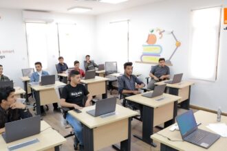 مراكز أورنج الرقمية: تمكين الشباب بمهارات المستقبل