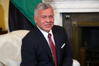 الملك وفون دير لاين يؤكدان ضرورة العمل المشترك لاستعادة التهدئة في الإقليم