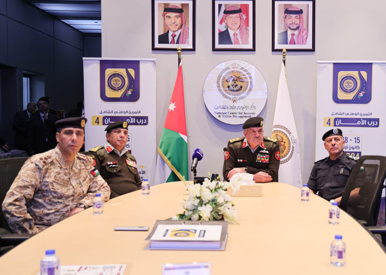 الحنيطي والمعايطة يتابعان جانباً من فعاليات تمرين درب الأمان /4