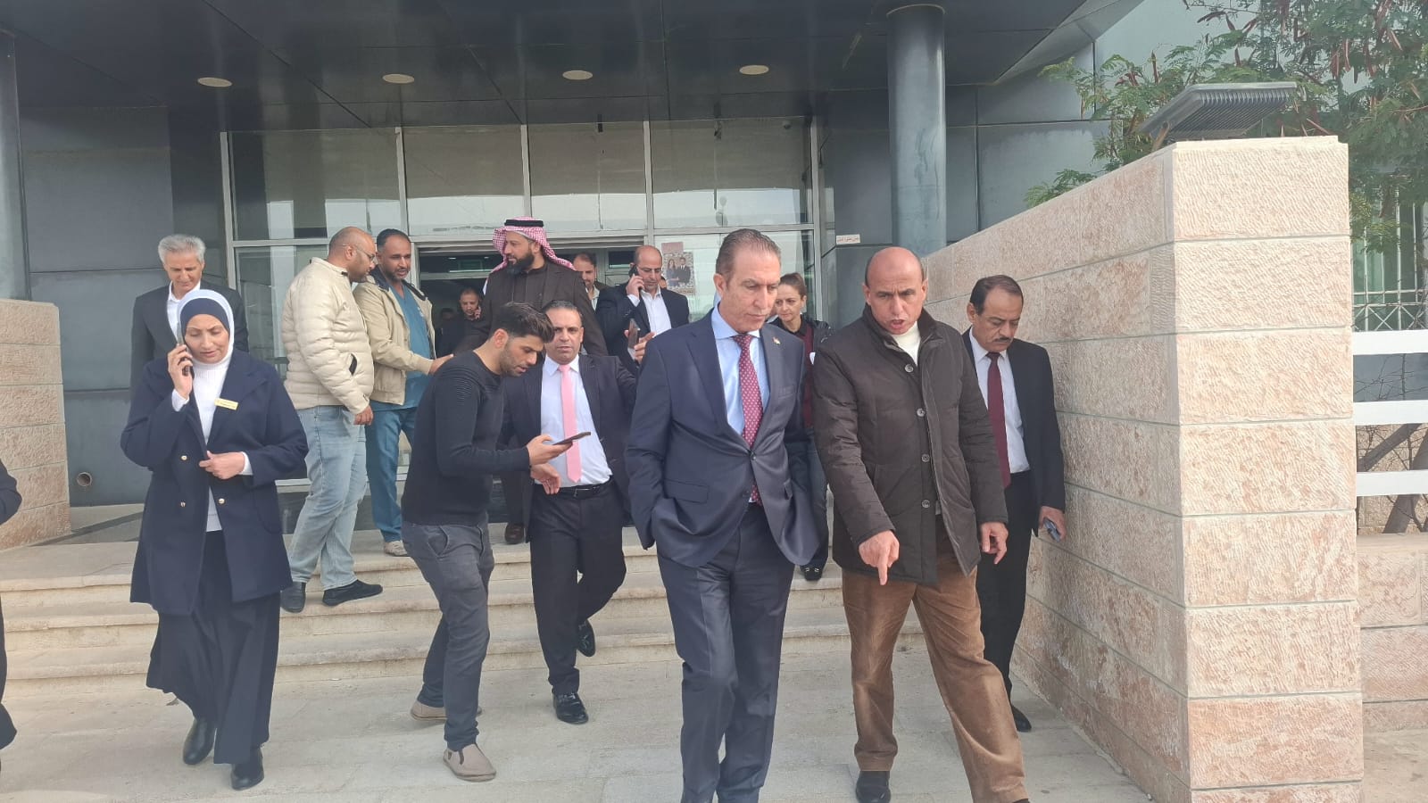 محافظ الكرك يفتتح عيادات الجلدية والتناسلية في مستشفى الكرك الحكومي