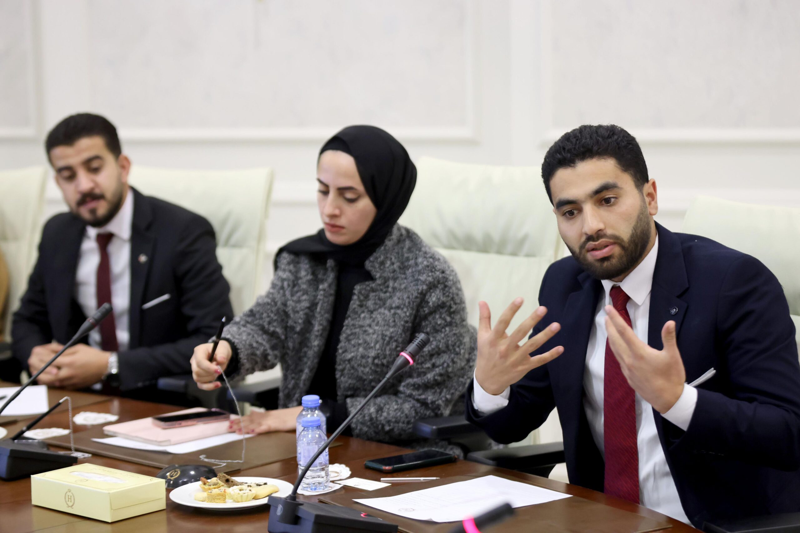 وزير الشباب يلتقي أعضاء الائتلاف الوطني الأردني للقرار 2250" الشباب والسلام والأمن"