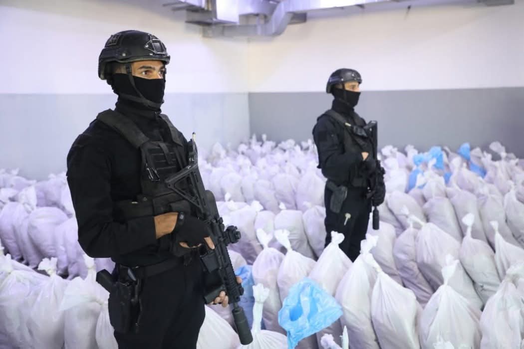 صورة حول : عاجل| صورة "الأمن العام" لعام 2024: لحظات من الإخلاص والتضحية في خدمة الوطن عاجل| صورة "الأمن العام" لعام 2024: لحظات من الإخلاص والتضحية في خدمة الوطن