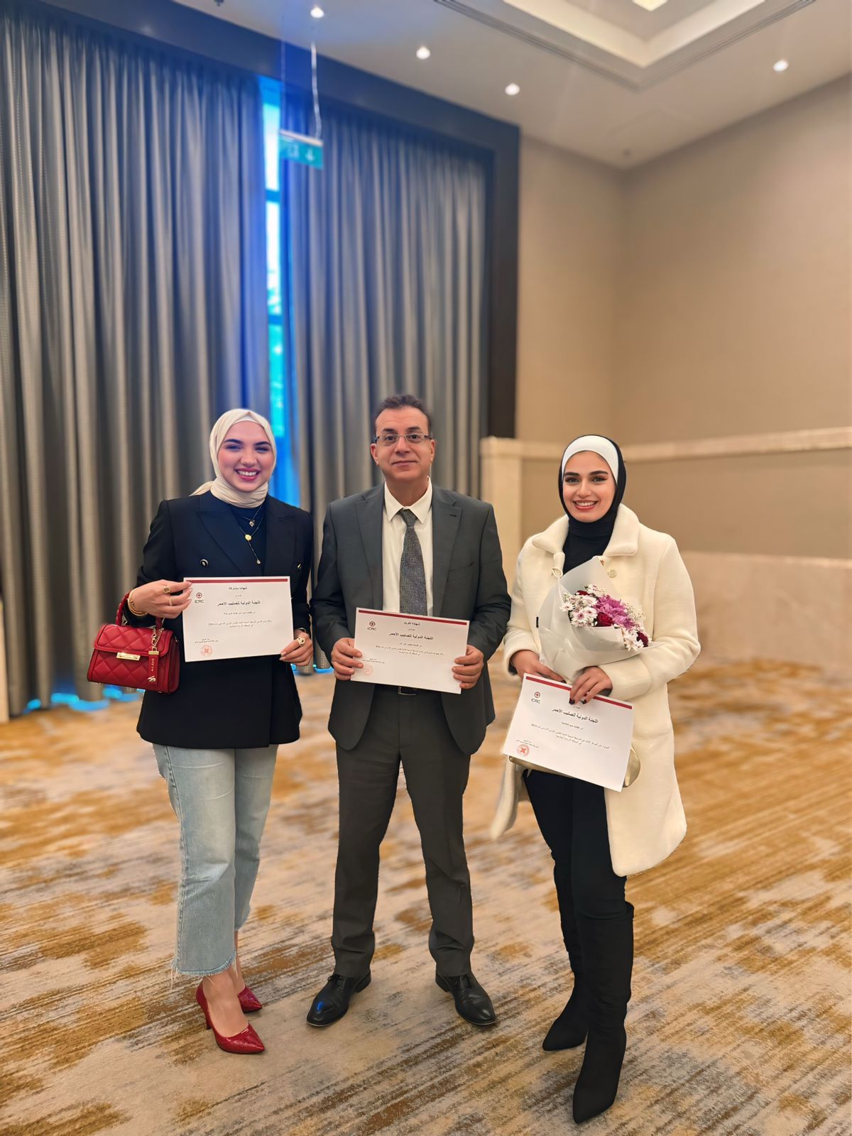 صورة حول : جامعة البترا تحصد المركز الثالث في مسابقة الصليب الأحمر البحثية جامعة البترا تحصد المركز الثالث في مسابقة الصليب الأحمر البحثية