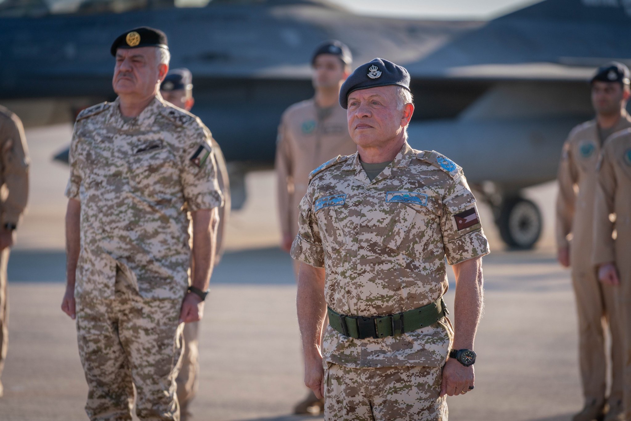 عاجل | الملك يفتتح سرب التدريب الجوي ويرعى تخريج دورة الطيران