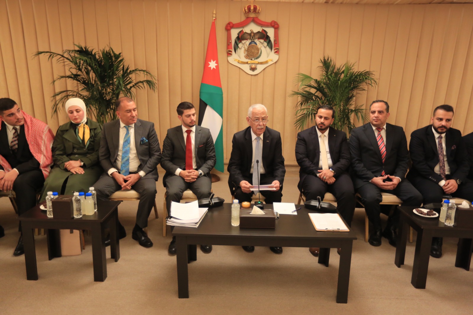 صورة حول : عاجل | العيسوي: الحضور الإنساني الأردني نقطة مضيئة في قلب المنطقة ورسالة أمل لشعوبها عاجل | العيسوي: الحضور الإنساني الأردني نقطة مضيئة في قلب المنطقة ورسالة أمل لشعوبها