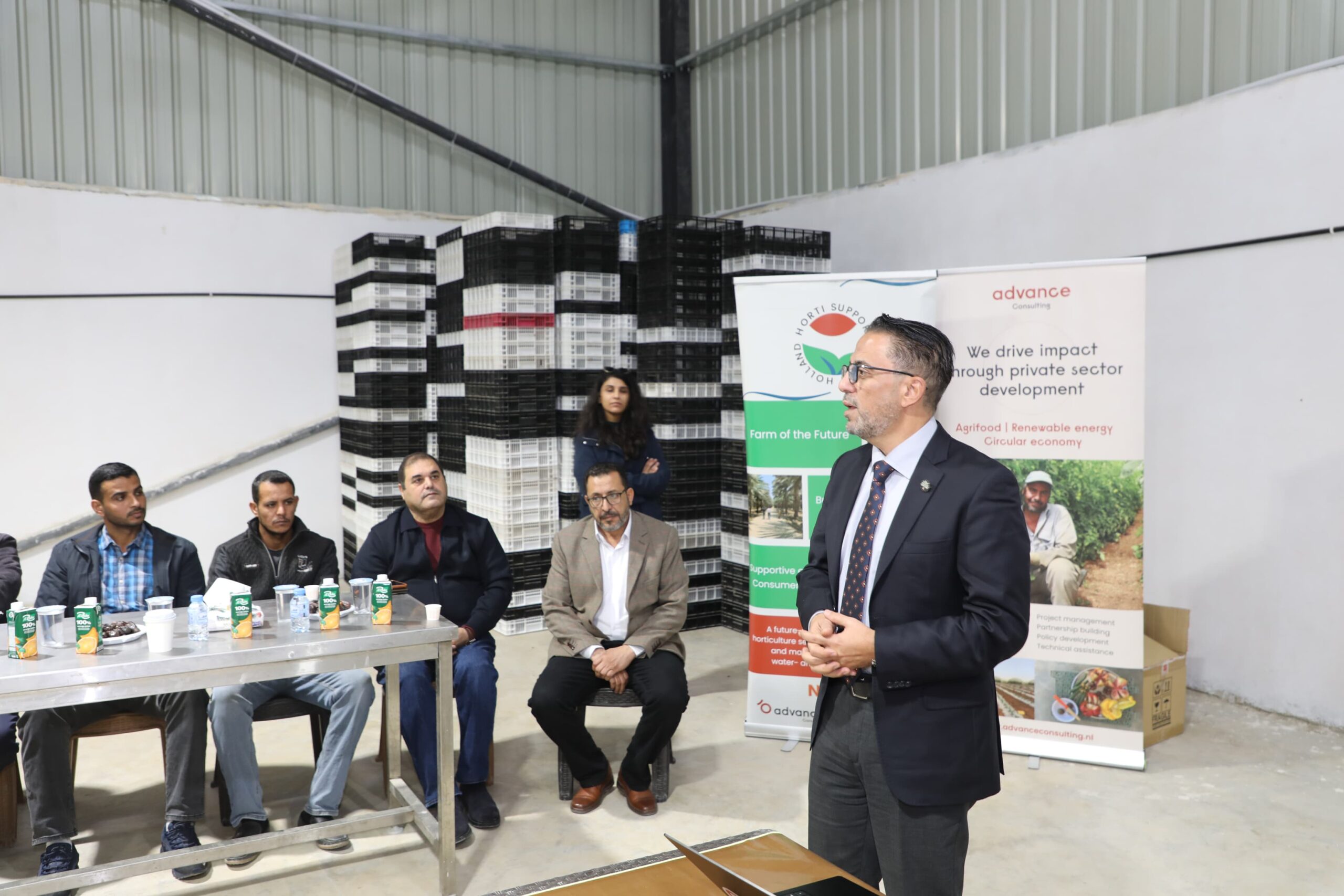 وزارة الزراعة وادفانس كونسلتنج يطلقان حملة لقطاع التمور