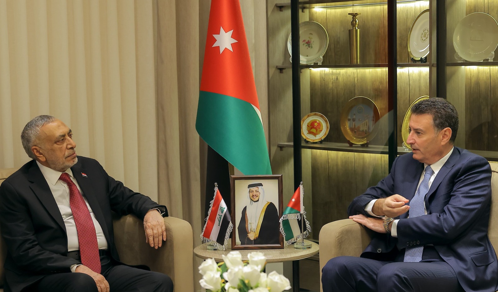 صورة حول : عاجل | الصفدي والمشهداني يجريان مباحثات برلمانية أردنية عراقية مشتركة عاجل | الصفدي والمشهداني يجريان مباحثات برلمانية أردنية عراقية مشتركة