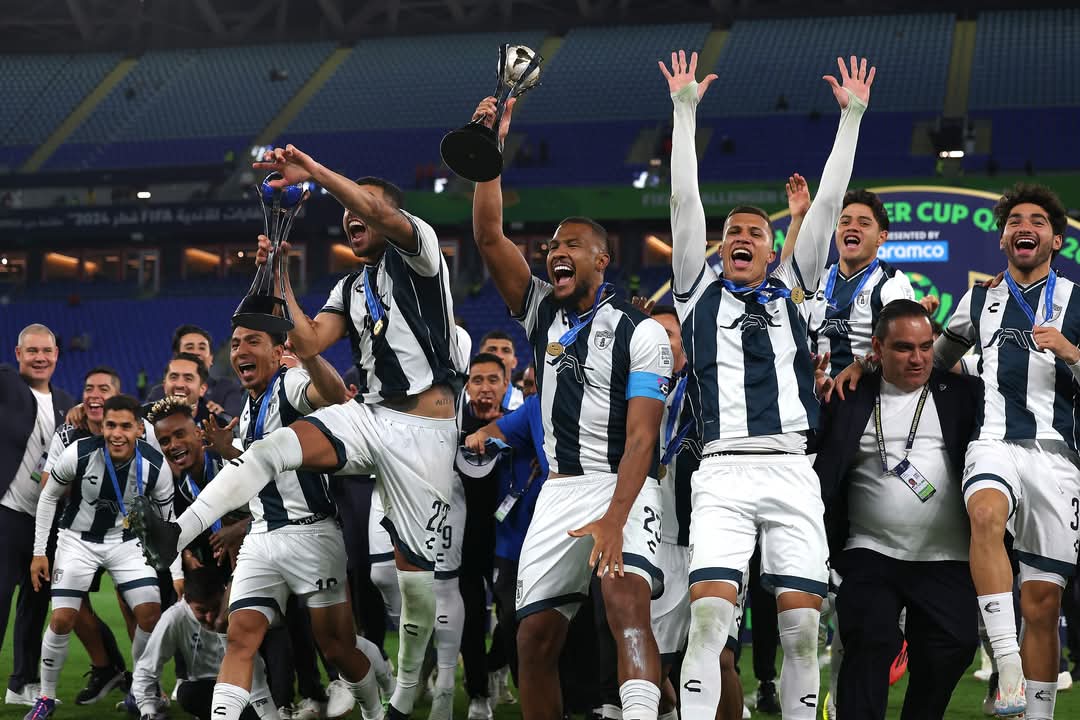 صورة حول : باتشوكا المكسيكي ينتزع بطاقة التأهل لنهائي كأس القارات للأندية على حساب الأهلي المصري باتشوكا المكسيكي ينتزع بطاقة التأهل لنهائي كأس القارات للأندية على حساب الأهلي المصري