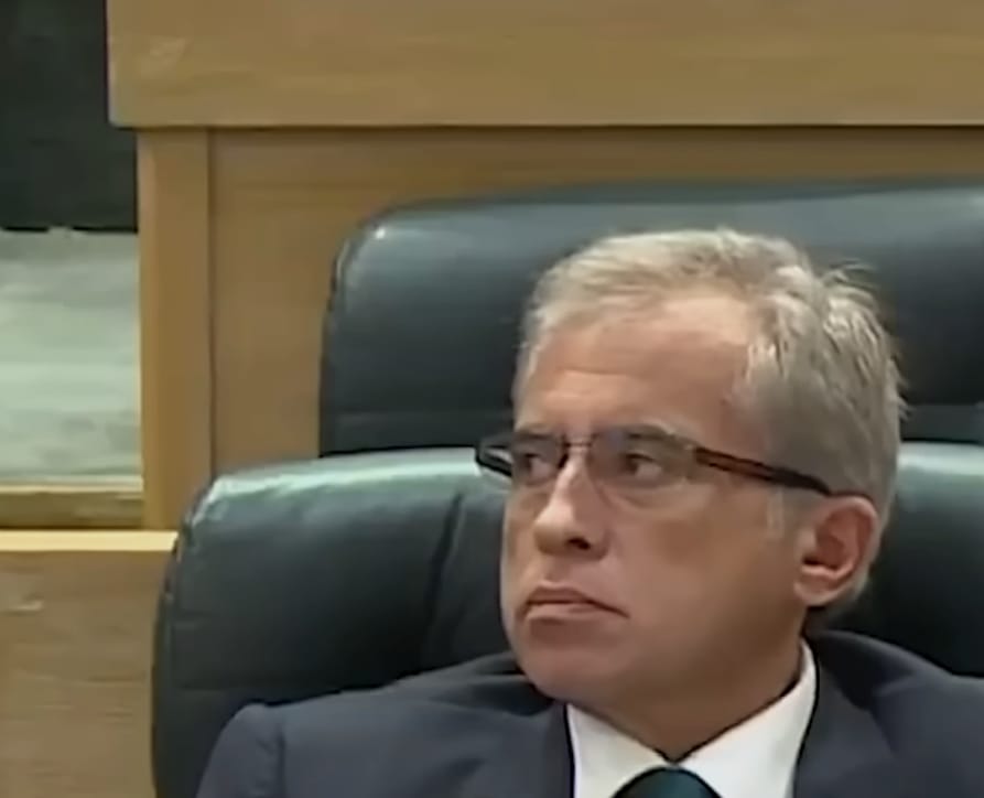 على طاولة رئيس الحكومة ( أين تحويشة موظفي أمانة عمان)