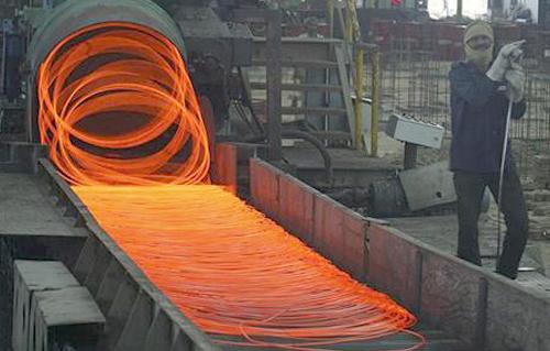 أحد أكبر مصانع الحديد في الأردن يلفظ أنفاسه