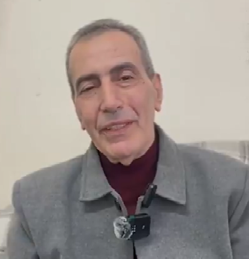 سجين فلسطيني محرر من سجون سوريا : أول مرة بشوف فيها الموبايل