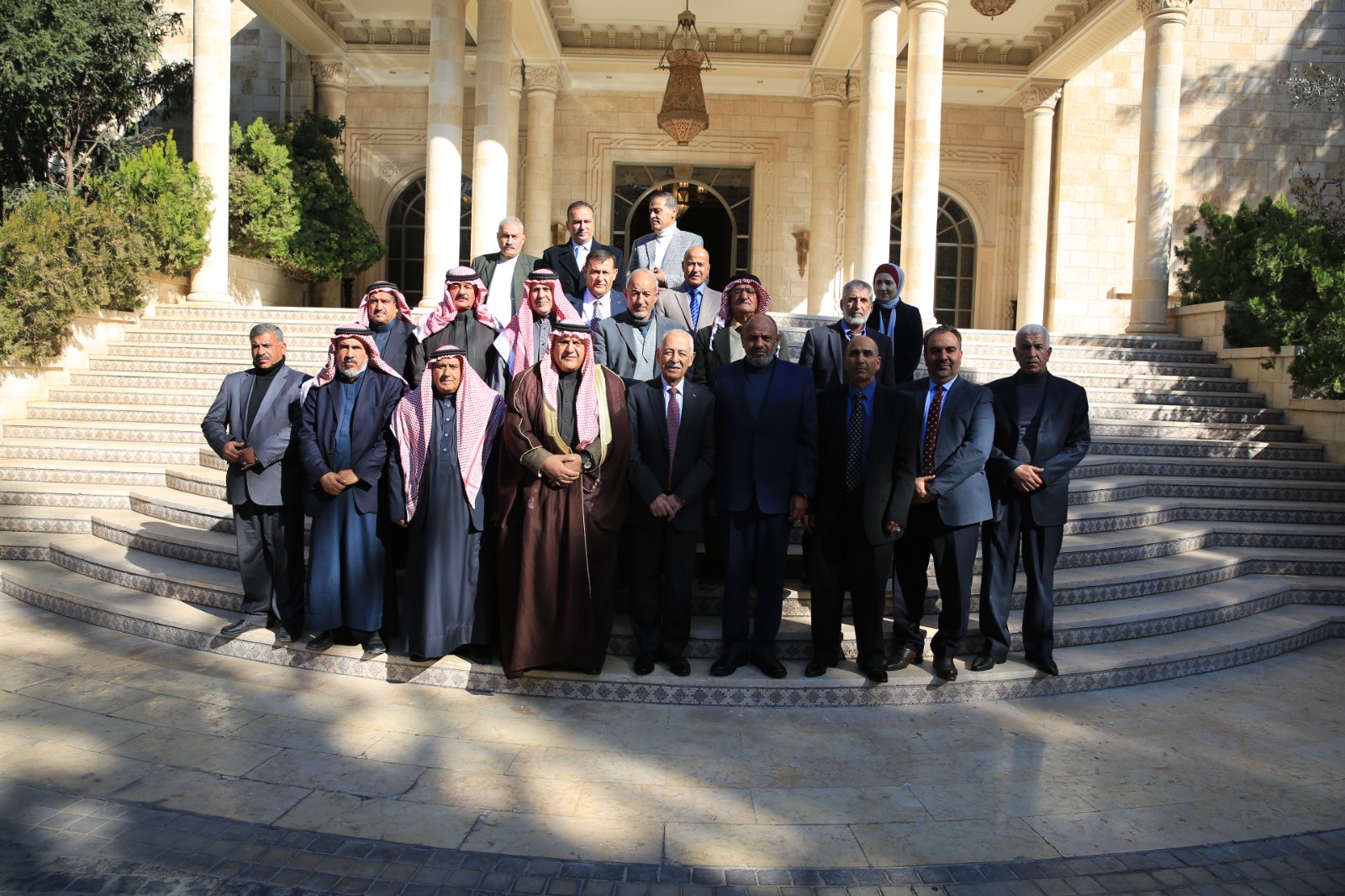 العيسوي: الملك يواصل جهوده المكثفة لإسناد الاشقاء الفلسطينيين سياسا وإنسانيا