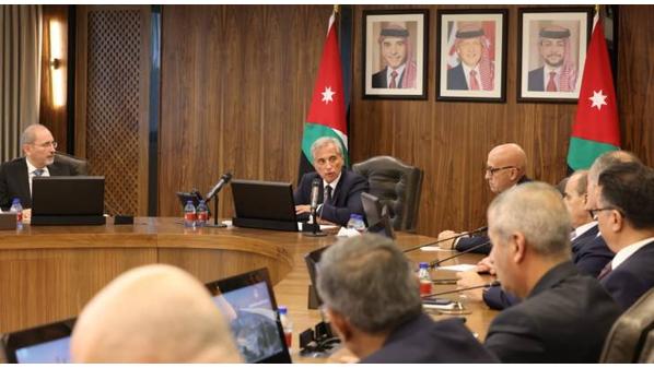 صورة حول : الحكومة تعقد جلسة اليوم في محافظة الزرقاء الحكومة تعقد جلسة اليوم في محافظة الزرقاء