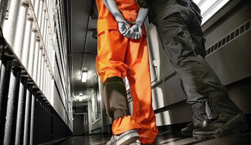 800 سجين يشاركون في إطفاء حرائق لوس أنجلوس