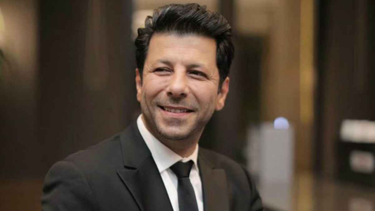 إياد نصار يكشف أسرارًا صادمة عن علاقته بوالده ومعاناته لإثبات نفسه في الفن