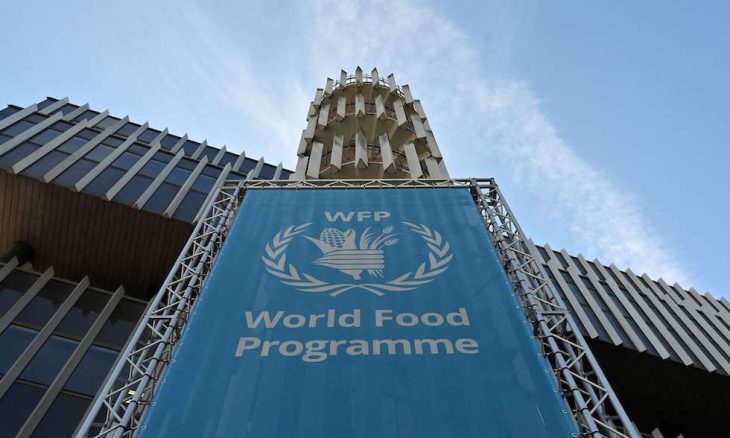 برنامج الأغذية العالمي يدين استهداف قافلته من قبل الاحتلال