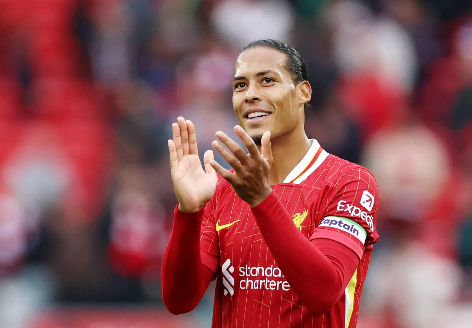 فان دايك يعرض خدماته على ريال مدريد