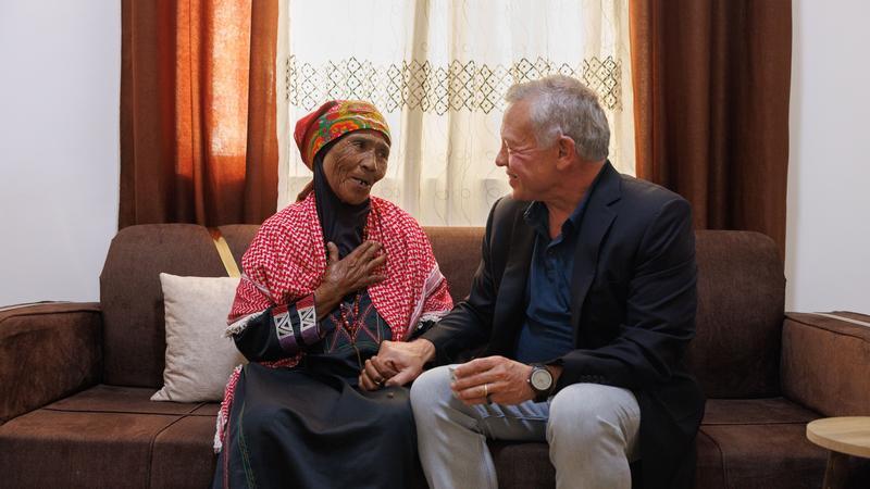 عاجل | مشهد مهيب للملك الإنسان .. فيديو وصور