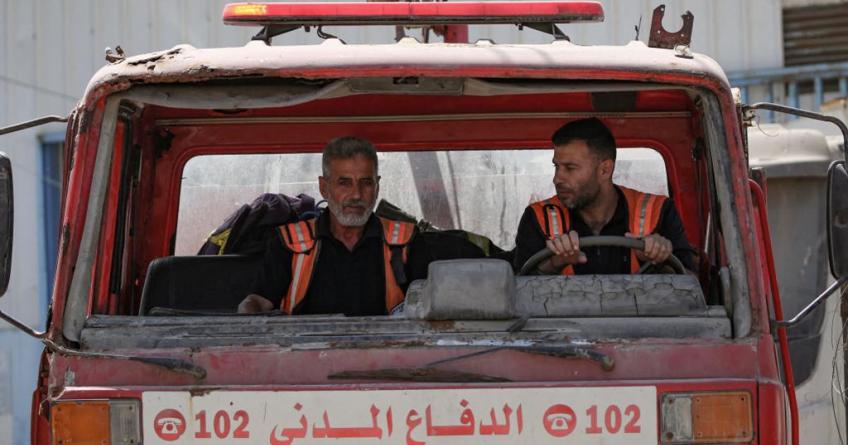 غزة تواجه أزمة إنقاذ ..توقف مركبات الدفاع المدني بسبب نقص قطع الصيانة والوقود