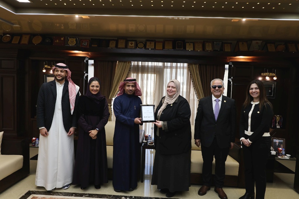 صورة حول : القائم بأعمال الملحقية الثقافية السعودية يزور جامعة عمان الأهلية القائم بأعمال الملحقية الثقافية السعودية يزور جامعة عمان الأهلية