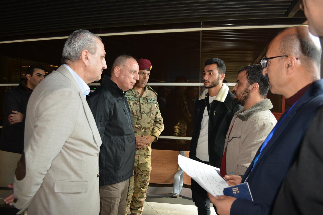 صورة حول : الفراية يوعز للاجهزة المعنية في مطار الملكة علياء الدولي بتقديم افضل الخدمات للمسافرين الفراية يوعز للاجهزة المعنية في مطار الملكة علياء الدولي بتقديم افضل الخدمات للمسافرين