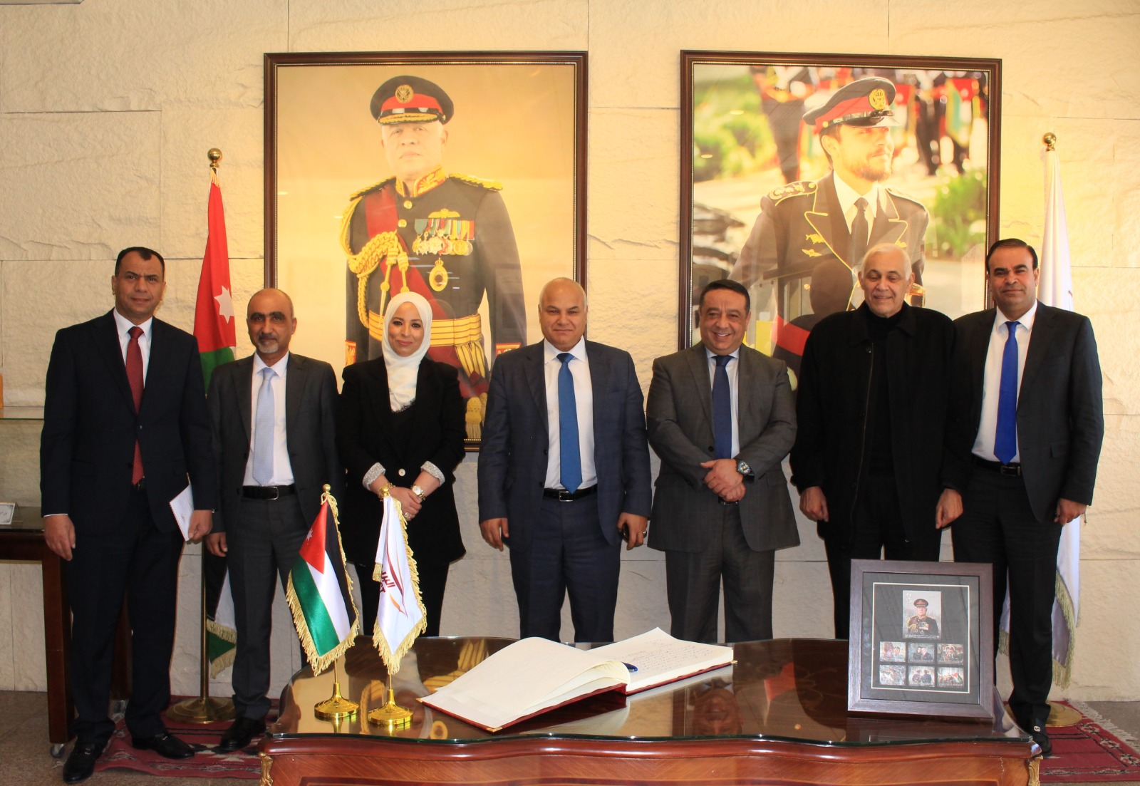 صورة حول : بحث تعزيز التعاون بين وزارة العمل والبريد الأردني بحث تعزيز التعاون بين وزارة العمل والبريد الأردني