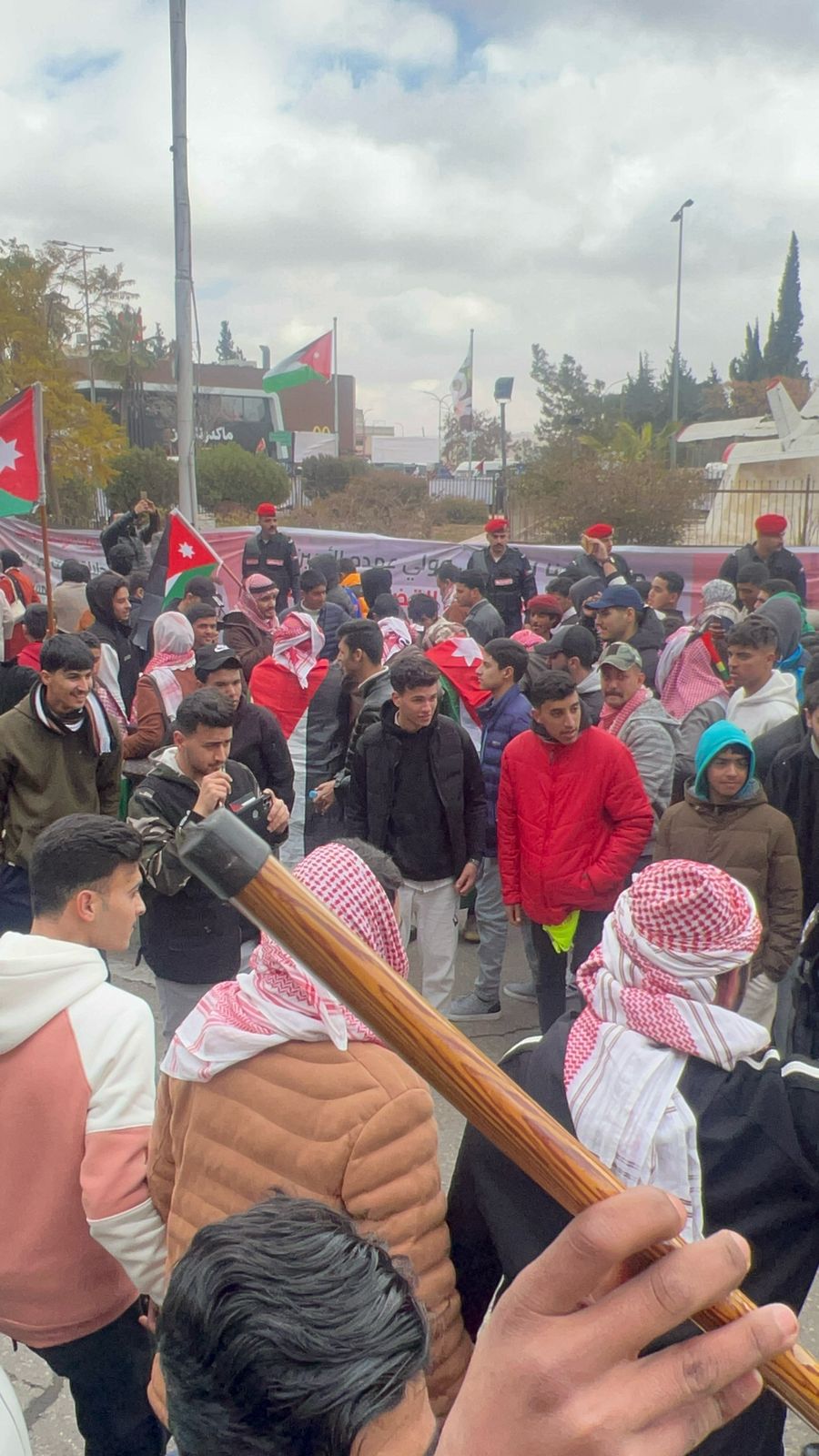 استقبال شعبي حافل لجلالة الملك عبدالله الثاني في جميع محافظات المملكة(صور وفيديو)