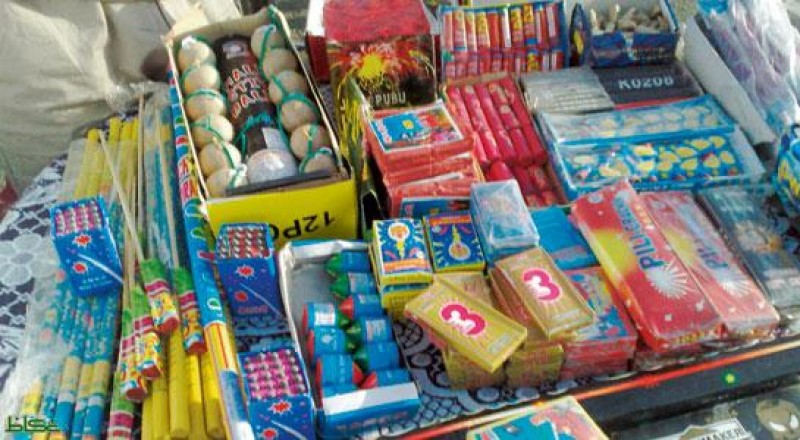 صورة حول : الألعاب النارية في رمضان .. فرحة الأطفال تتحول إلى 4 كوارث في مصر الألعاب النارية في رمضان .. فرحة الأطفال تتحول إلى 4 كوارث في مصر