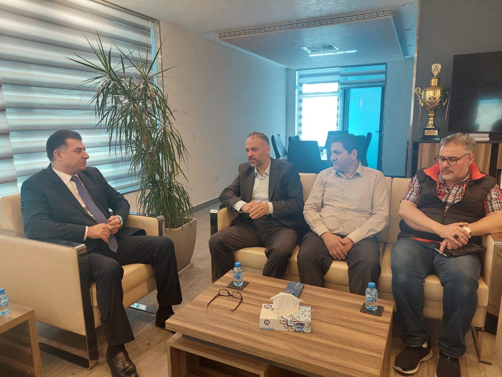 صورة حول : وزير الزراعة: الاستمرار بتوطين الحليب طويل الأمد وصولا الى الإكتفاء الذاتي وزير الزراعة: الاستمرار بتوطين الحليب طويل الأمد وصولا الى الإكتفاء الذاتي