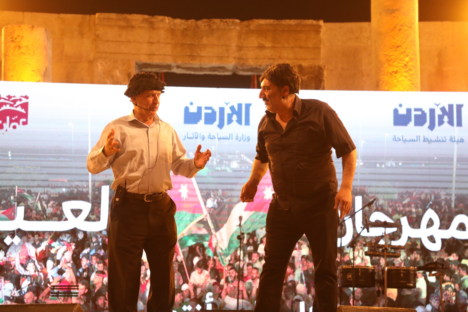 السياحة: أجواء استثنائية واحتشاد جماهيري ضخم في المدرج الروماني بانطلاق فعاليات عيد الفطر