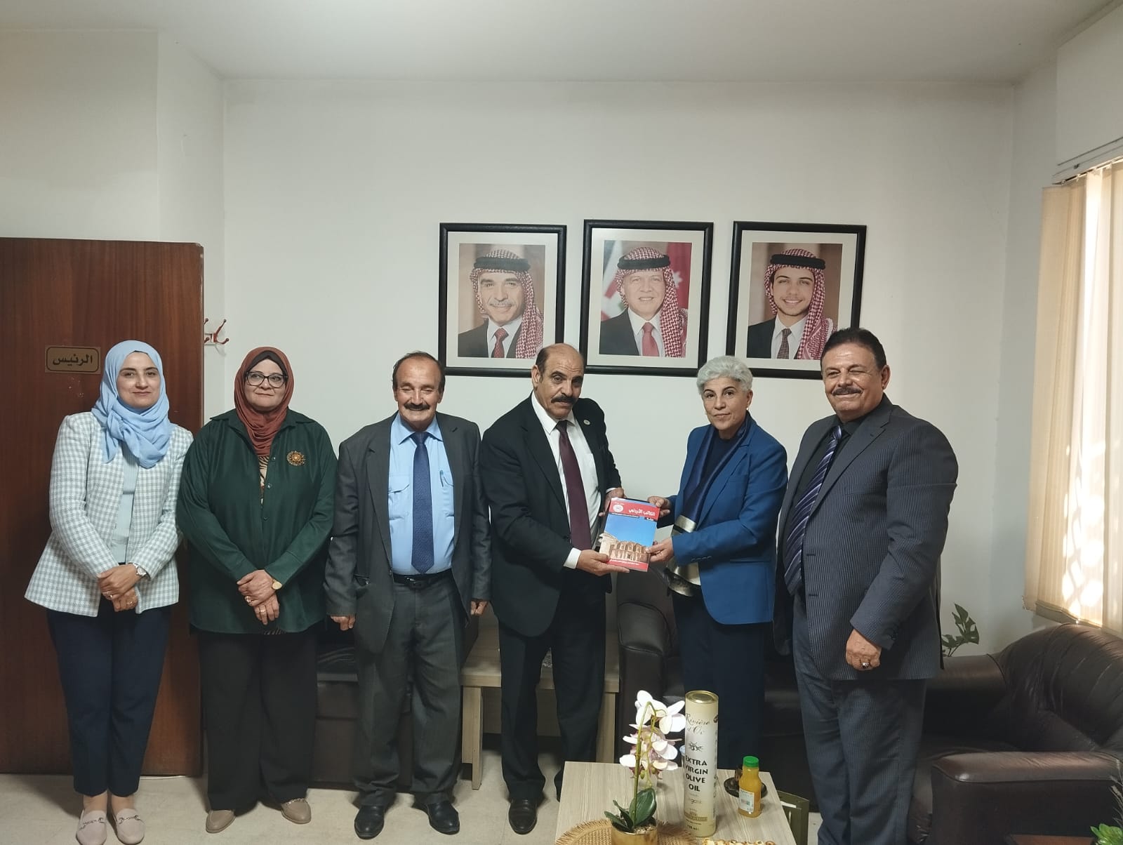 السفيرة التونسية في عمان مفيدة الزريبي تزور اتحاد الكتاب والادباء الاردنيين